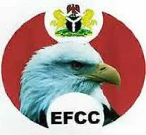EFCC arrests staff who collected N15million bribe from lawmaker